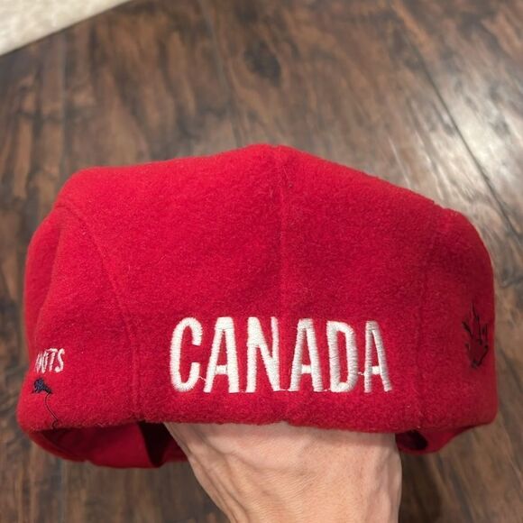 Roots Athletics Cabbie Flat Hat Cap Canada fan hat  Mens size M - Picture 4 of 6